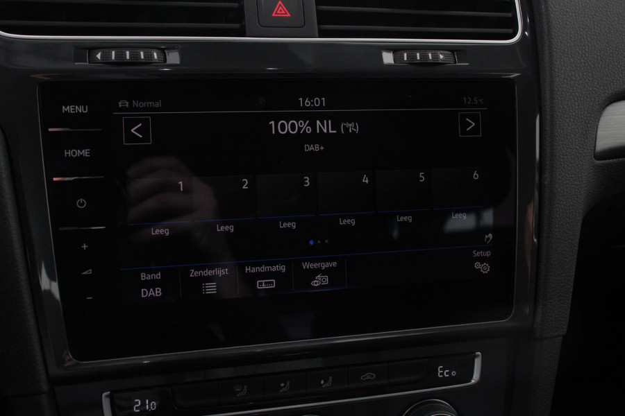Volkswagen e-Golf | Navigatie | Climate Control Bluetooth | Cruise Control Adaptive | Lichtmetalen Velgen |