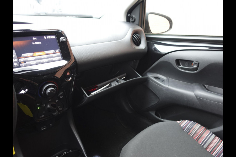 Citroën C1 1.0 VTi Feel | Navigatie | Apple Carplay/Android Auto | Camera | Bluetooth | Airco