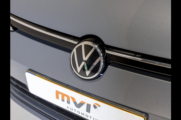 Volkswagen Golf 1.0 TSI Life / 110pk / Stoel en stuur verwarming / Achteruitrij camera / Navigatie /