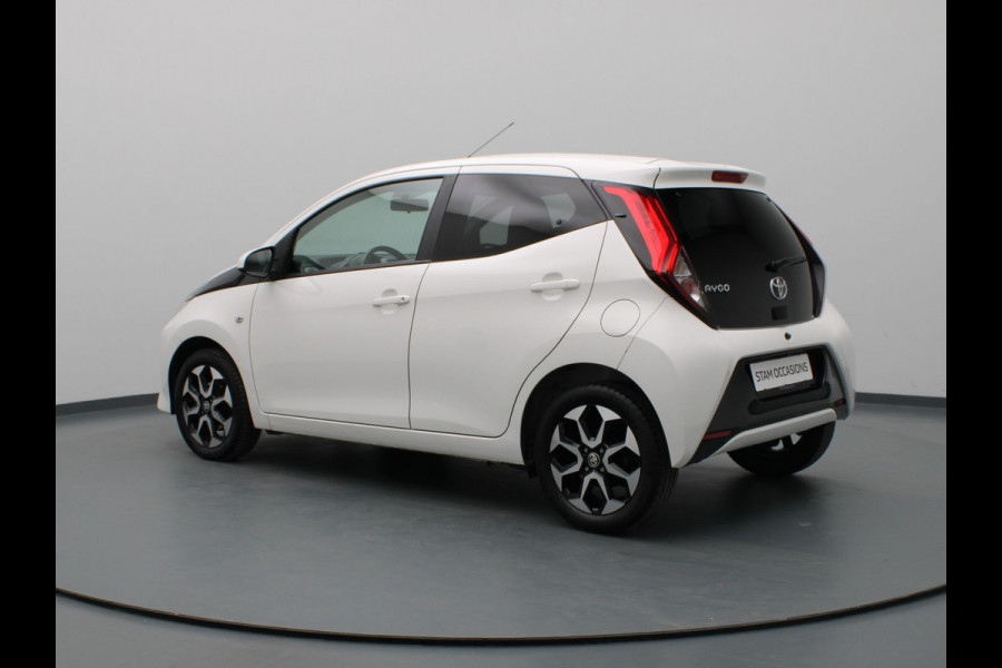 Toyota Aygo VVT-i x-joy 70pk Camera | Climate | Carplay