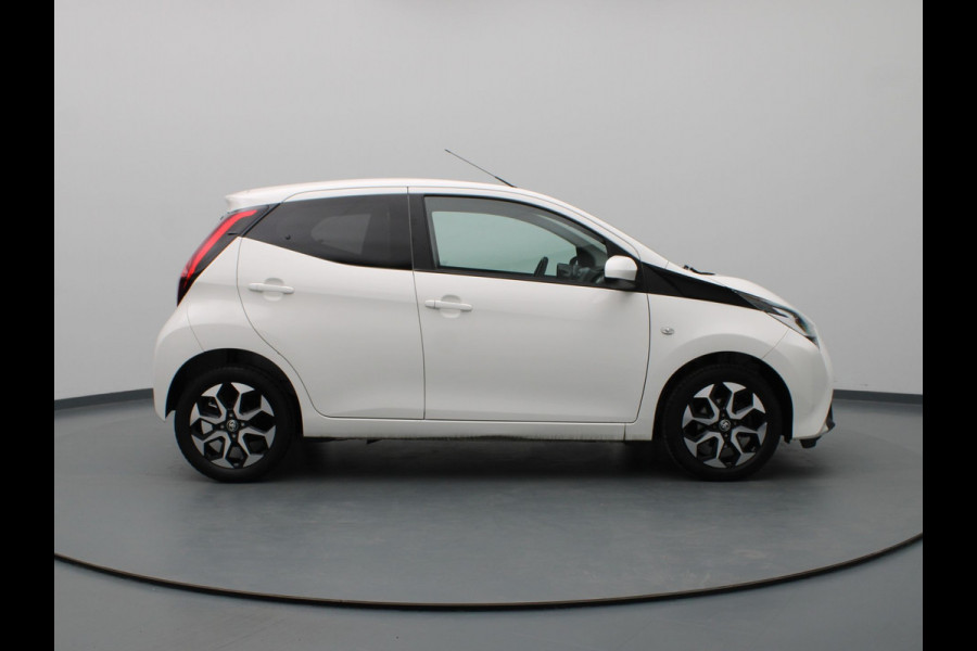 Toyota Aygo VVT-i x-joy 70pk Camera | Climate | Carplay