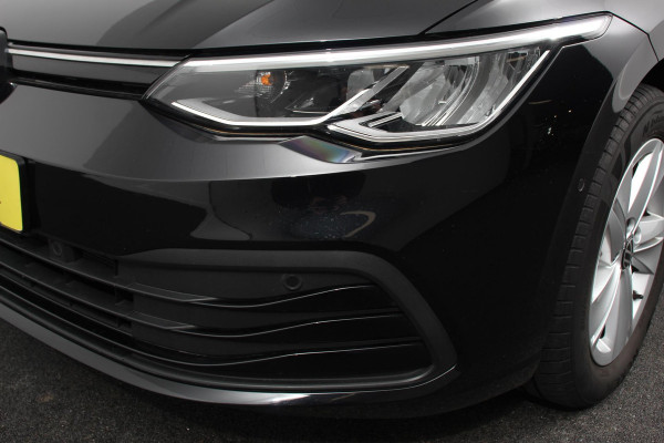 Volkswagen Golf Variant 1.5 TSI 131pk Life | Navigatie | Apple Carplay/Android Auto | Adaptive Cruise Control | Parkeersensoren | Camera | Park Assist | Stoel- en stuurverwarming | Virtual Cockpit | Climatronic