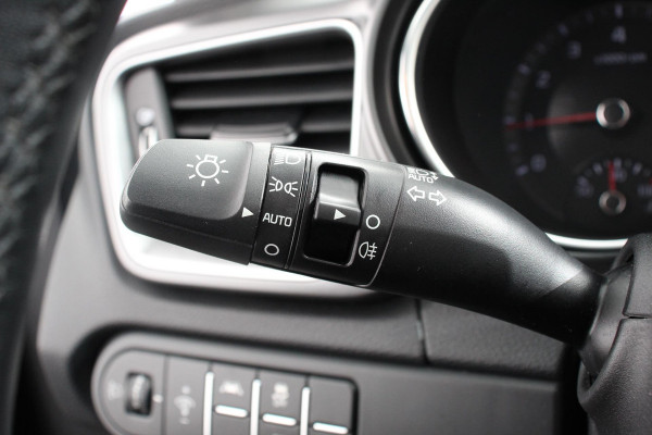 Kia Ceed Sportswagon 1.0 T-GDi Prestige | Navigatie | Climate Control | Cruise Control | Camera | DAB | Bluetooth | Extra getint glas