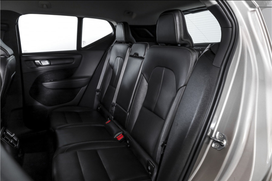 Volvo XC40 1.5 T5 Recharge Inscription - Automaat | Dig. Cockpit | Adapt. Cruise | Winterpakket | PDC | Camera | NAV + App. Connect | ECC | Elek. Klep | Afn. Trekhaak | LM 19" |
