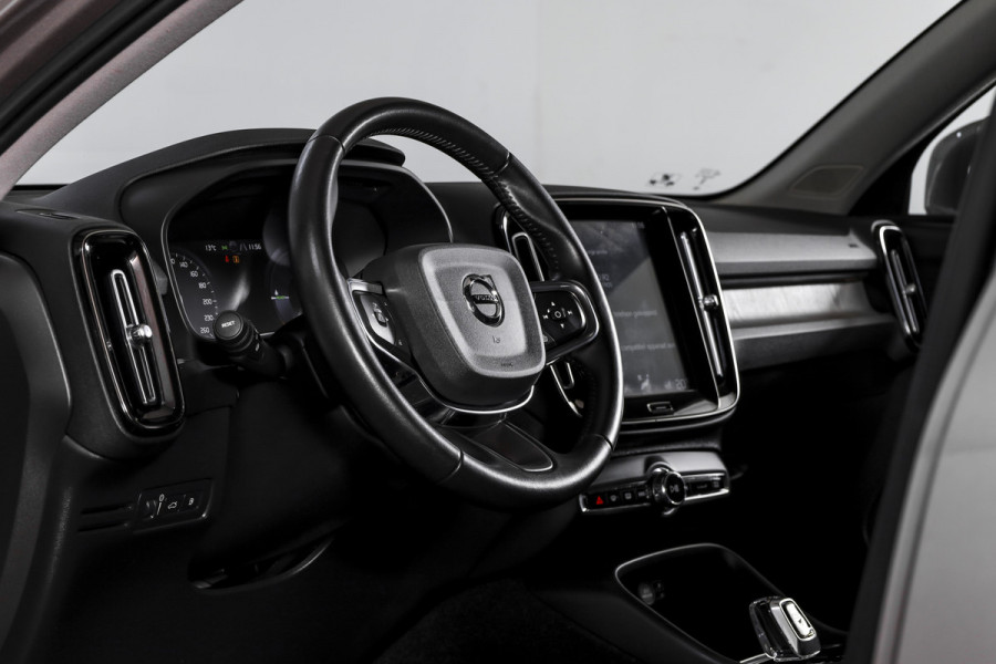Volvo XC40 1.5 T5 Recharge Inscription - Automaat | Dig. Cockpit | Adapt. Cruise | Winterpakket | PDC | Camera | NAV + App. Connect | ECC | Elek. Klep | Afn. Trekhaak | LM 19" |