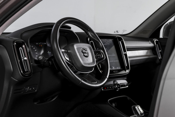 Volvo XC40 1.5 T5 Recharge Inscription - Automaat | Dig. Cockpit | Adapt. Cruise | Winterpakket | PDC | Camera | NAV + App. Connect | ECC | Elek. Klep | Afn. Trekhaak | LM 19" |