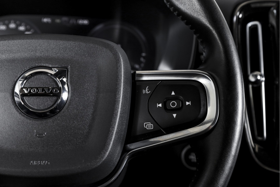 Volvo XC40 1.5 T5 Recharge Inscription - Automaat | Dig. Cockpit | Adapt. Cruise | Winterpakket | PDC | Camera | NAV + App. Connect | ECC | Elek. Klep | Afn. Trekhaak | LM 19" |