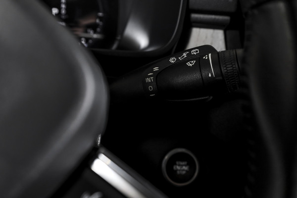 Volvo XC40 1.5 T5 Recharge Inscription - Automaat | Dig. Cockpit | Adapt. Cruise | Winterpakket | PDC | Camera | NAV + App. Connect | ECC | Elek. Klep | Afn. Trekhaak | LM 19" |