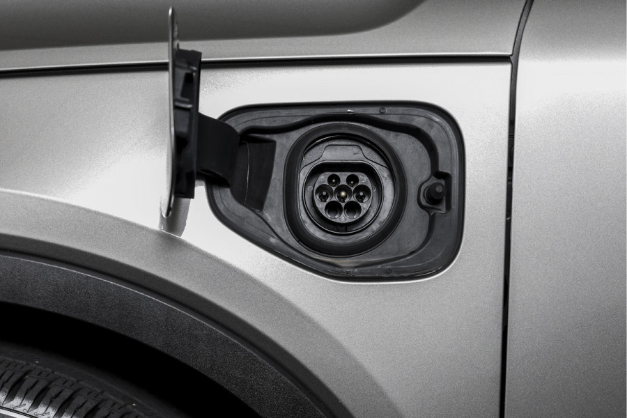 Volvo XC40 1.5 T5 Recharge Inscription - Automaat | Dig. Cockpit | Adapt. Cruise | Winterpakket | PDC | Camera | NAV + App. Connect | ECC | Elek. Klep | Afn. Trekhaak | LM 19" |