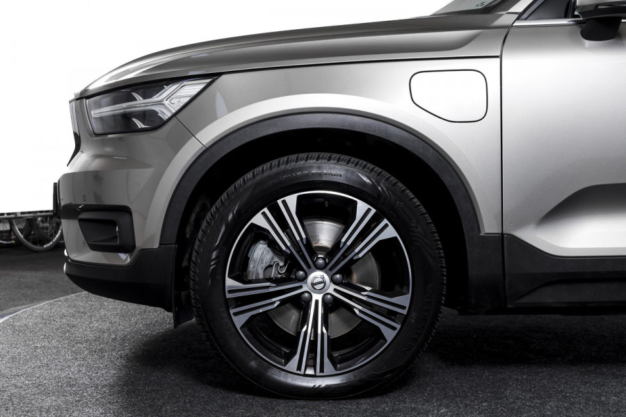 Volvo XC40 1.5 T5 Recharge Inscription - Automaat | Dig. Cockpit | Adapt. Cruise | Winterpakket | PDC | Camera | NAV + App. Connect | ECC | Elek. Klep | Afn. Trekhaak | LM 19" |