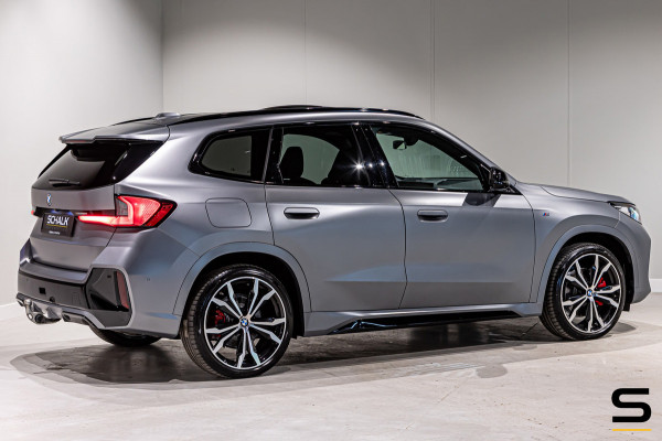 BMW X1 XDrive30e|M-sportPro|Pano|Trekhaak|Massage|FullOption