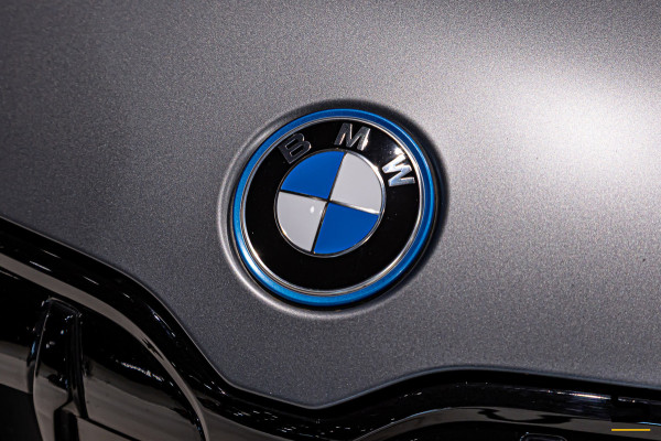 BMW X1 XDrive30e|M-sportPro|Pano|Trekhaak|Massage|FullOption