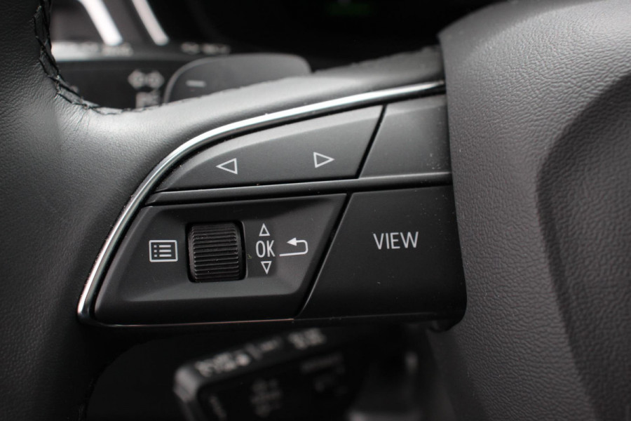 Audi A4 Avant 40 TFSI 204 pk S-tronic S Line Plus | Navigatie | Adaptive Cruise Control | Parkeersensoren | Lane Assist | Elektrische achterklep | Stoelverwarming | Ledverlichting | Virtual Cockpit | Climatronic