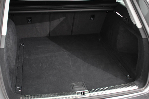 Audi A4 Avant 40 TFSI 204 pk S-tronic S Line Plus | Navigatie | Adaptive Cruise Control | Parkeersensoren | Lane Assist | Elektrische achterklep | Stoelverwarming | Ledverlichting | Virtual Cockpit | Climatronic