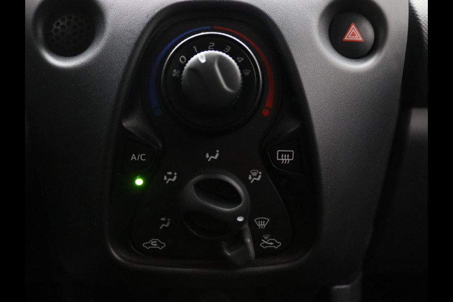 Toyota Aygo 1.0 VVT-i x-fun Airco | Cruise control