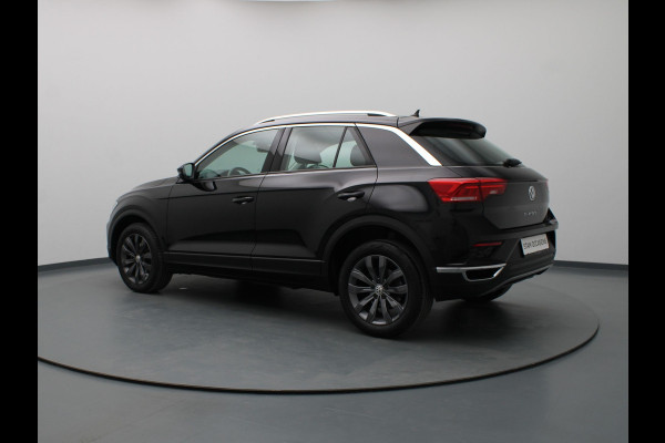 Volkswagen T-Roc TSI Style Business 115pk Adapt. Cruise | Carplay | Navi | Parkeersens. v+a