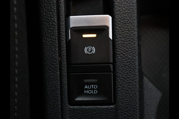 Volkswagen T-Roc TSI Style Business 115pk Adapt. Cruise | Carplay | Navi | Parkeersens. v+a