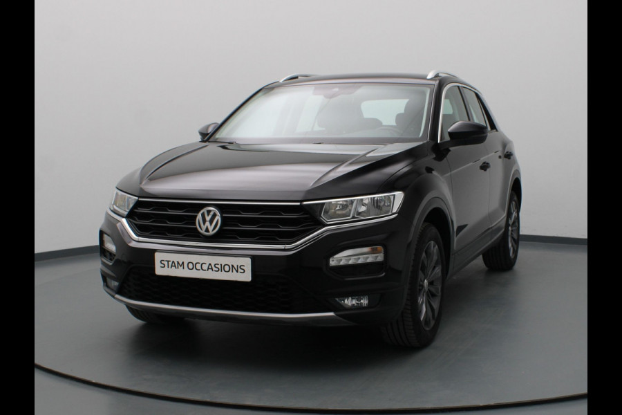 Volkswagen T-Roc TSI Style Business 115pk Adapt. Cruise | Carplay | Navi | Parkeersens. v+a