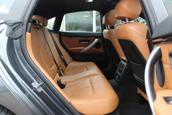 BMW 4 Serie Gran Coupé 418i High Exe. M Sport / Trekhaak / Schuifdak / 360Camera / 18'' / Navigatie / Dodehoek / DAB / Cruise Control / Getint glas / Stoelverwarming