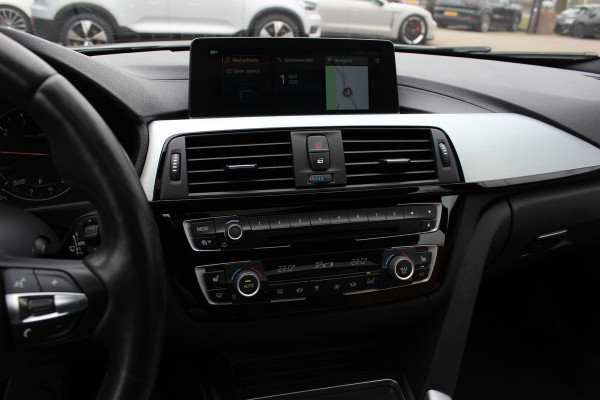 BMW 4 Serie Gran Coupé 418i High Exe. M Sport / Trekhaak / Schuifdak / 360Camera / 18'' / Navigatie / Dodehoek / DAB / Cruise Control / Getint glas / Stoelverwarming
