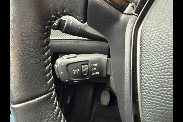 Peugeot 2008 1.2 PureTech Allure Pack Dealer onderhouden