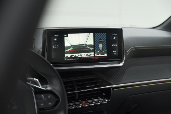 Peugeot 208 PureTech 130 EAT8 GT | Panoramadak | Camera | Apple Carplay | Stoelverwarming