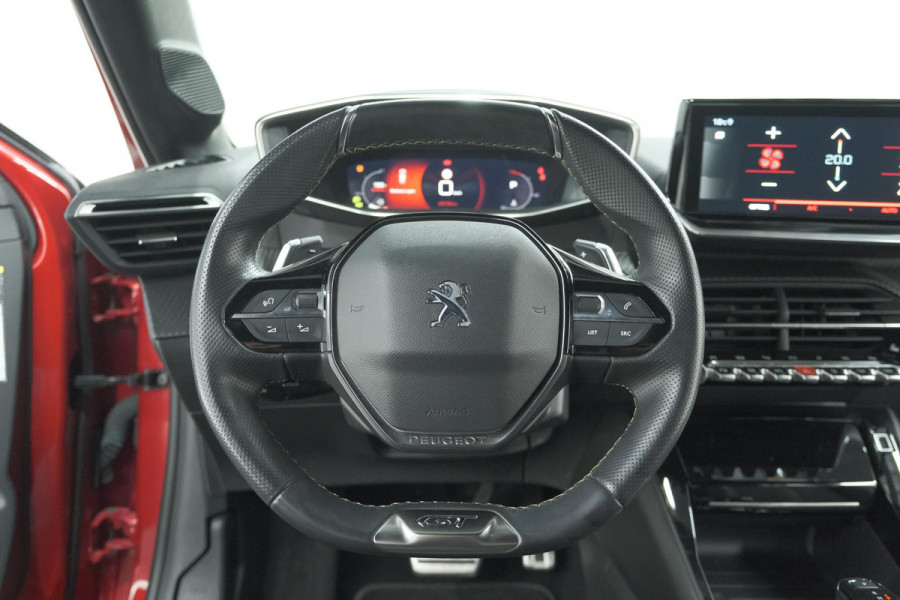 Peugeot 208 PureTech 130 EAT8 GT | Panoramadak | Camera | Apple Carplay | Stoelverwarming