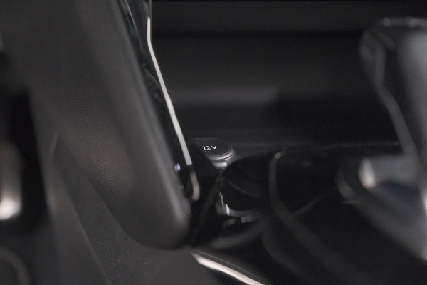 Peugeot 208 PureTech 130 EAT8 GT | Panoramadak | Camera | Apple Carplay | Stoelverwarming