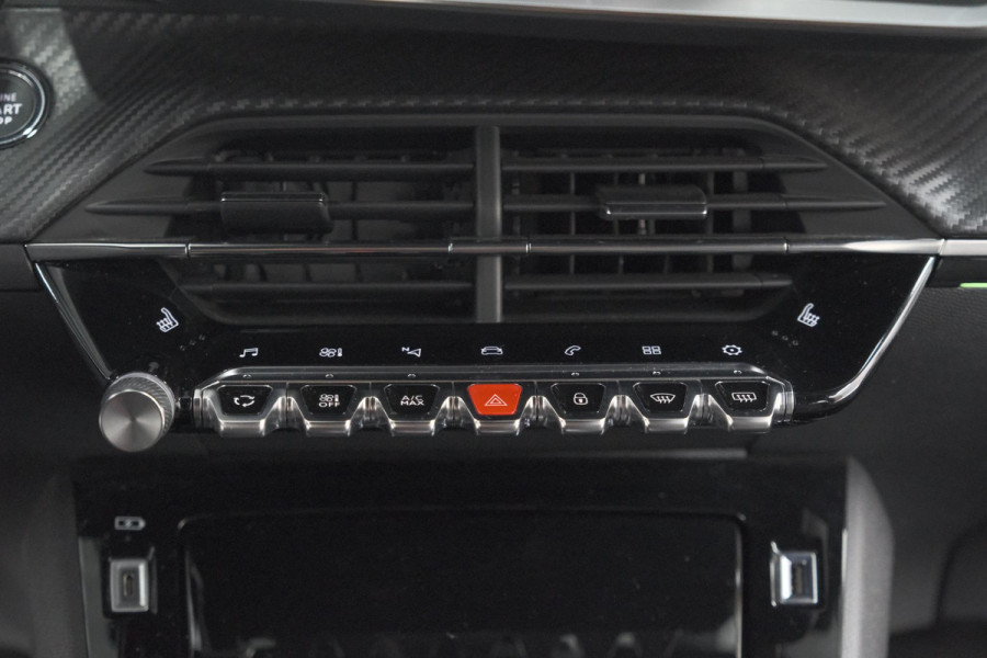 Peugeot 208 PureTech 130 EAT8 GT | Panoramadak | Camera | Apple Carplay | Stoelverwarming