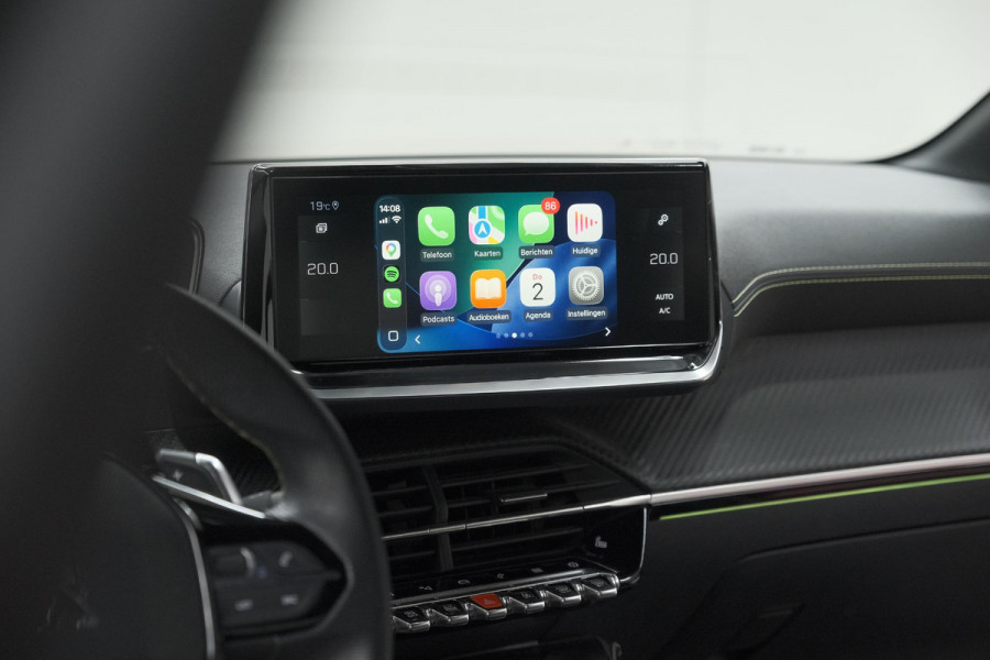 Peugeot 208 PureTech 130 EAT8 GT | Panoramadak | Camera | Apple Carplay | Stoelverwarming