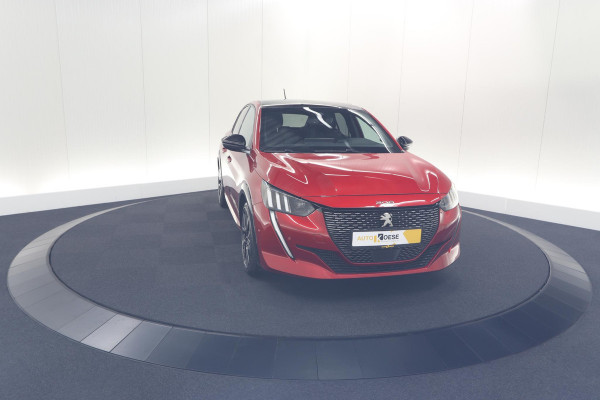 Peugeot 208 PureTech 130 EAT8 GT | Panoramadak | Camera | Apple Carplay | Stoelverwarming