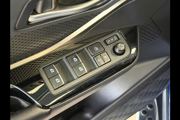 Toyota C-HR 1.2 Bi-Tone NAVI CAMERA TREKHAAK CLIMATE CRUISE CONTROL JBL SOUND