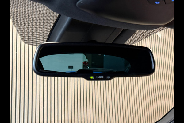 Toyota C-HR 1.2 Bi-Tone NAVI CAMERA TREKHAAK CLIMATE CRUISE CONTROL JBL SOUND