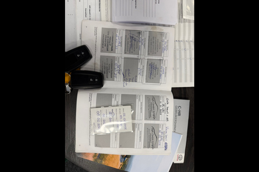 Toyota C-HR 1.2 Bi-Tone NAVI CAMERA TREKHAAK CLIMATE CRUISE CONTROL JBL SOUND