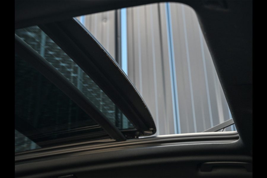 BMW iX3 High Executive 80 kWh M-Sport | Soh 100% | Facelift | Panoramadak | Comfort access | Trekhaak | Shadow-line | Sport seats | Active cruise | 360 camera | Head-up | Harman/Kardon