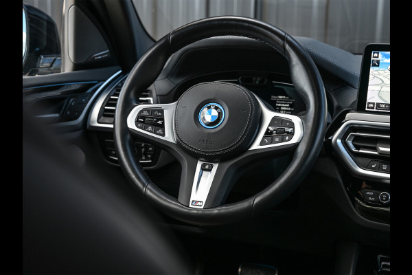 BMW iX3 High Executive 80 kWh M-Sport | Soh 100% | Facelift | Panoramadak | Comfort access | Trekhaak | Shadow-line | Sport seats | Active cruise | 360 camera | Head-up | Harman/Kardon