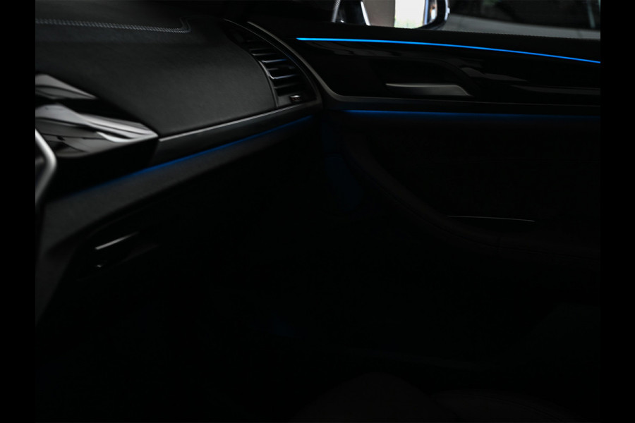 BMW iX3 High Executive 80 kWh M-Sport | Soh 100% | Facelift | Panoramadak | Comfort access | Trekhaak | Shadow-line | Sport seats | Active cruise | 360 camera | Head-up | Harman/Kardon