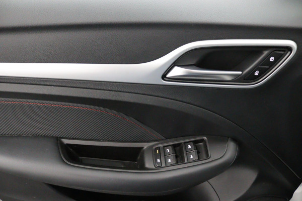 MG Mg zs ev Long R. Lux.*70 kWh*CARPLAY*PANO*ACC*CAM*NW.MODEL*