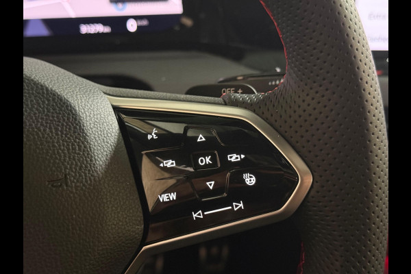Volkswagen Golf 2.0 TSI GTI CLUBSPORT | Pano | Stoel/Stuurverwarming | IQ Light | Camera | Harman Kardon