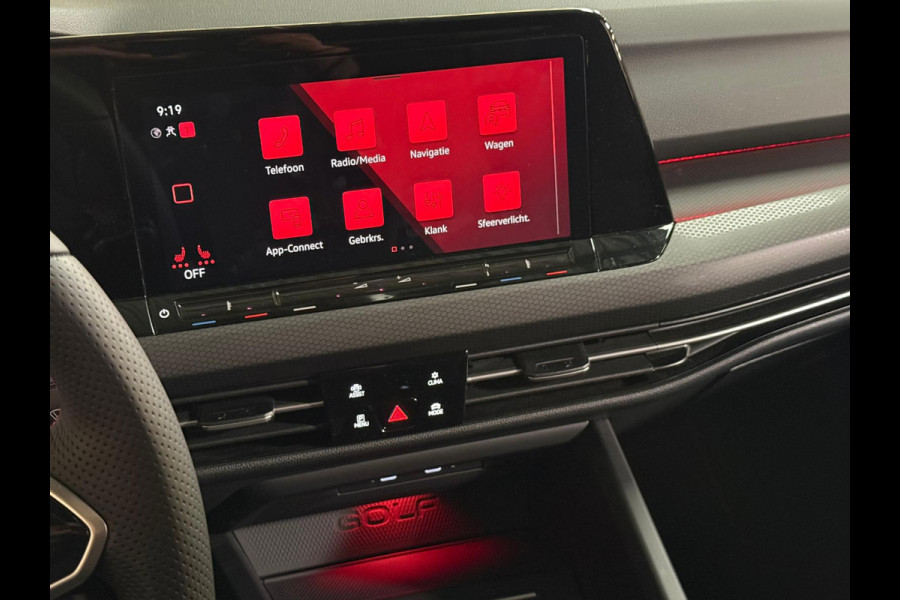 Volkswagen Golf 2.0 TSI GTI CLUBSPORT | Pano | Stoel/Stuurverwarming | IQ Light | Camera | Harman Kardon