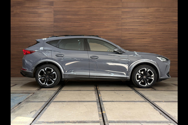 CUPRA Formentor 1.5 TSI Business Exclusive Paint | Pano | Winterpakket | Cruise adapt | 18 Inch 4seas | Matrix Led | Virtual |