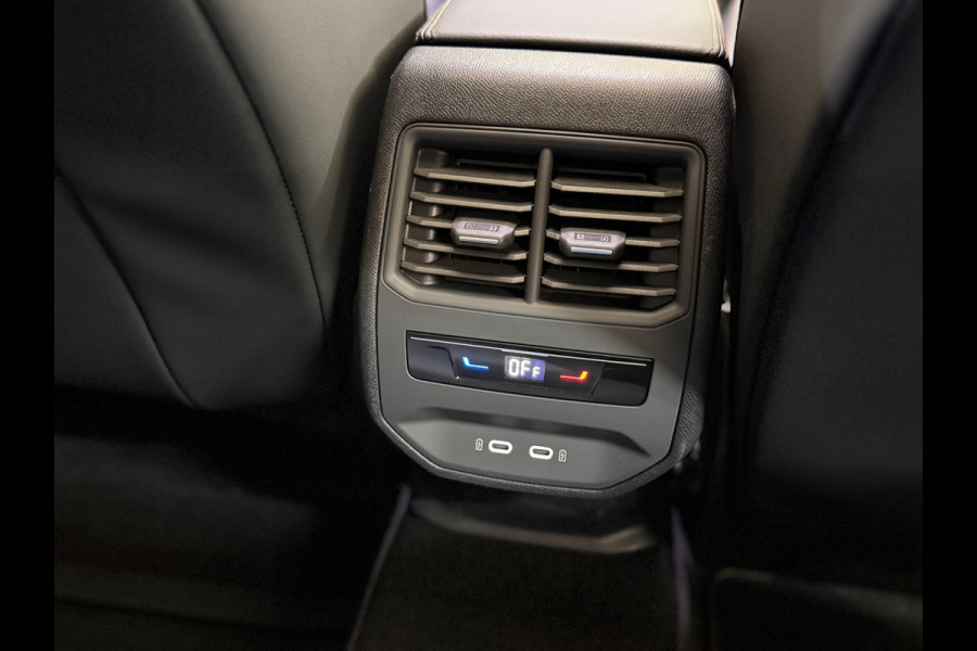 CUPRA Formentor 1.5 TSI Business Exclusive Paint | Pano | Winterpakket | Cruise adapt | 18 Inch 4seas | Matrix Led | Virtual |