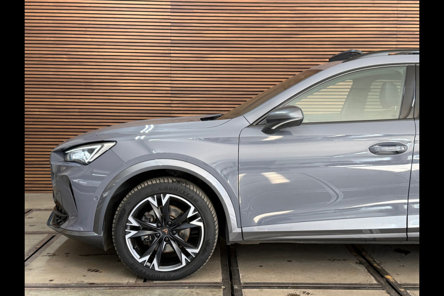 CUPRA Formentor 1.5 TSI Business Exclusive Paint | Pano | Winterpakket | Cruise adapt | 18 Inch 4seas | Matrix Led | Virtual |