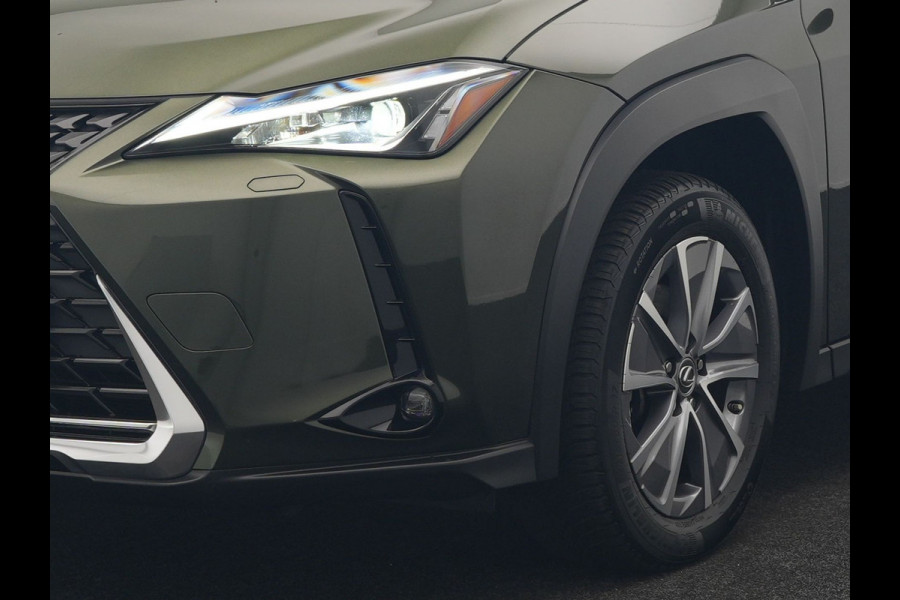 Lexus UX 300e Business 54 kWh 204pk Dealer O.H. | Adaptive Cruise | Camera | LED Koplampen | Lane Assist | Alcantara Sportstoelen | Virtual | DAB |
