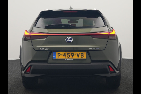Lexus UX 300e Business 54 kWh 204pk Dealer O.H. | Adaptive Cruise | Camera | LED Koplampen | Lane Assist | Alcantara Sportstoelen | Virtual | DAB |