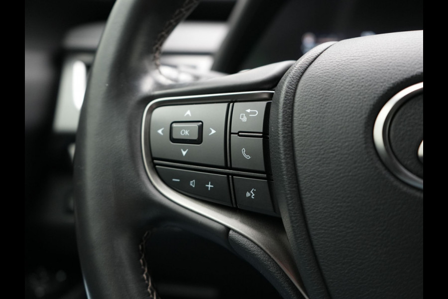 Lexus UX 300e Business 54 kWh 204pk Dealer O.H. | Adaptive Cruise | Camera | LED Koplampen | Lane Assist | Alcantara Sportstoelen | Virtual | DAB |