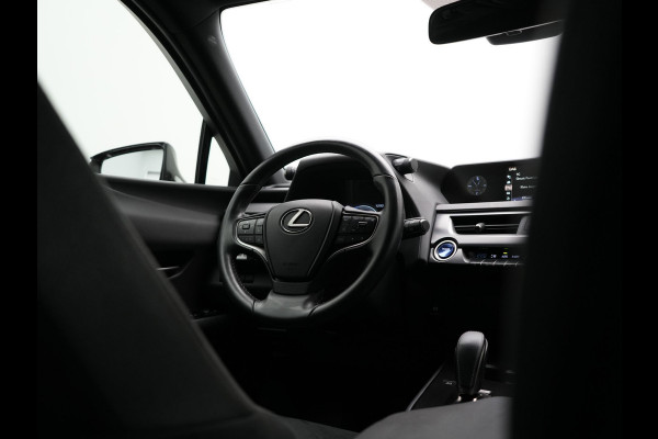 Lexus UX 300e Business 54 kWh 204pk Dealer O.H. | Adaptive Cruise | Camera | LED Koplampen | Lane Assist | Alcantara Sportstoelen | Virtual | DAB |