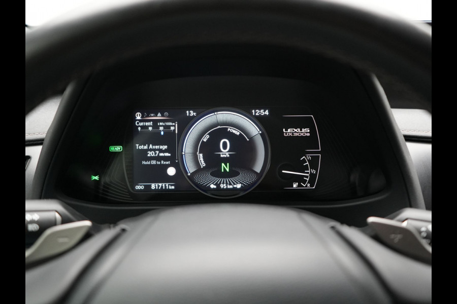 Lexus UX 300e Business 54 kWh 204pk Dealer O.H. | Adaptive Cruise | Camera | LED Koplampen | Lane Assist | Alcantara Sportstoelen | Virtual | DAB |