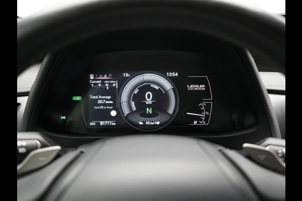 Lexus UX 300e Business 54 kWh 204pk Dealer O.H. | Adaptive Cruise | Camera | LED Koplampen | Lane Assist | Alcantara Sportstoelen | Virtual | DAB |