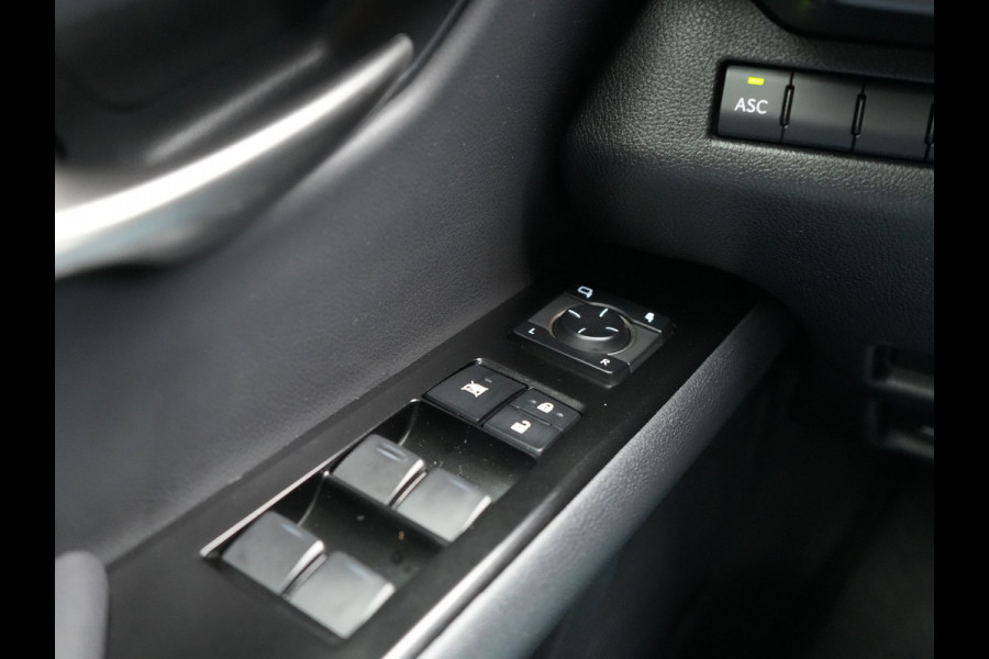 Lexus UX 300e Business 54 kWh 204pk Dealer O.H. | Adaptive Cruise | Camera | LED Koplampen | Lane Assist | Alcantara Sportstoelen | Virtual | DAB |